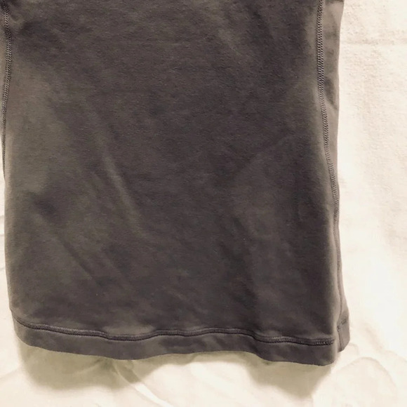 Lululemon Size 4  Racerback Tank Top Built In Bra - Picture 14 of 16